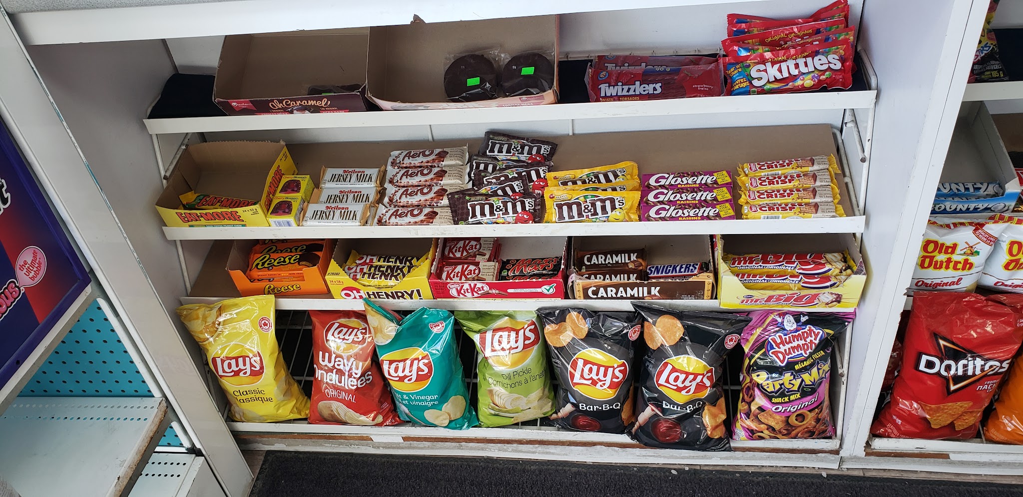 AfriqueAuCanada store interior showing a wide variety of African and international grocery products